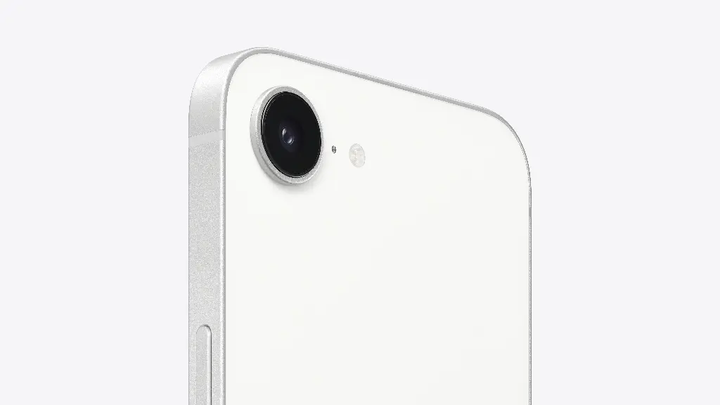 iphone-16e-wit-close.webp